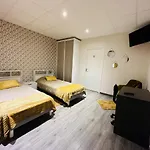 L'entrepotes Bed & Breakfast 3*